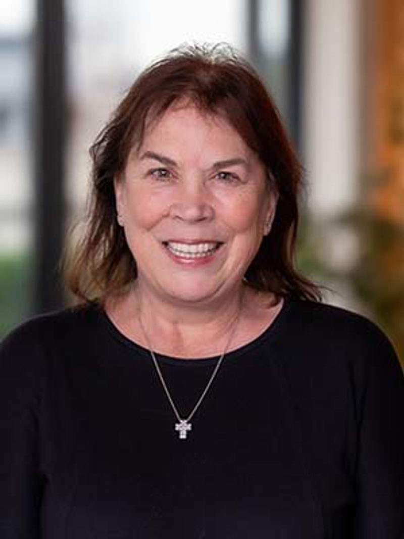 Elizabeth Tracey